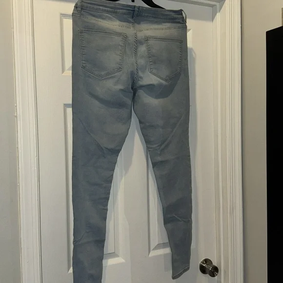 Divided H&M denim - Picture 2 of 2